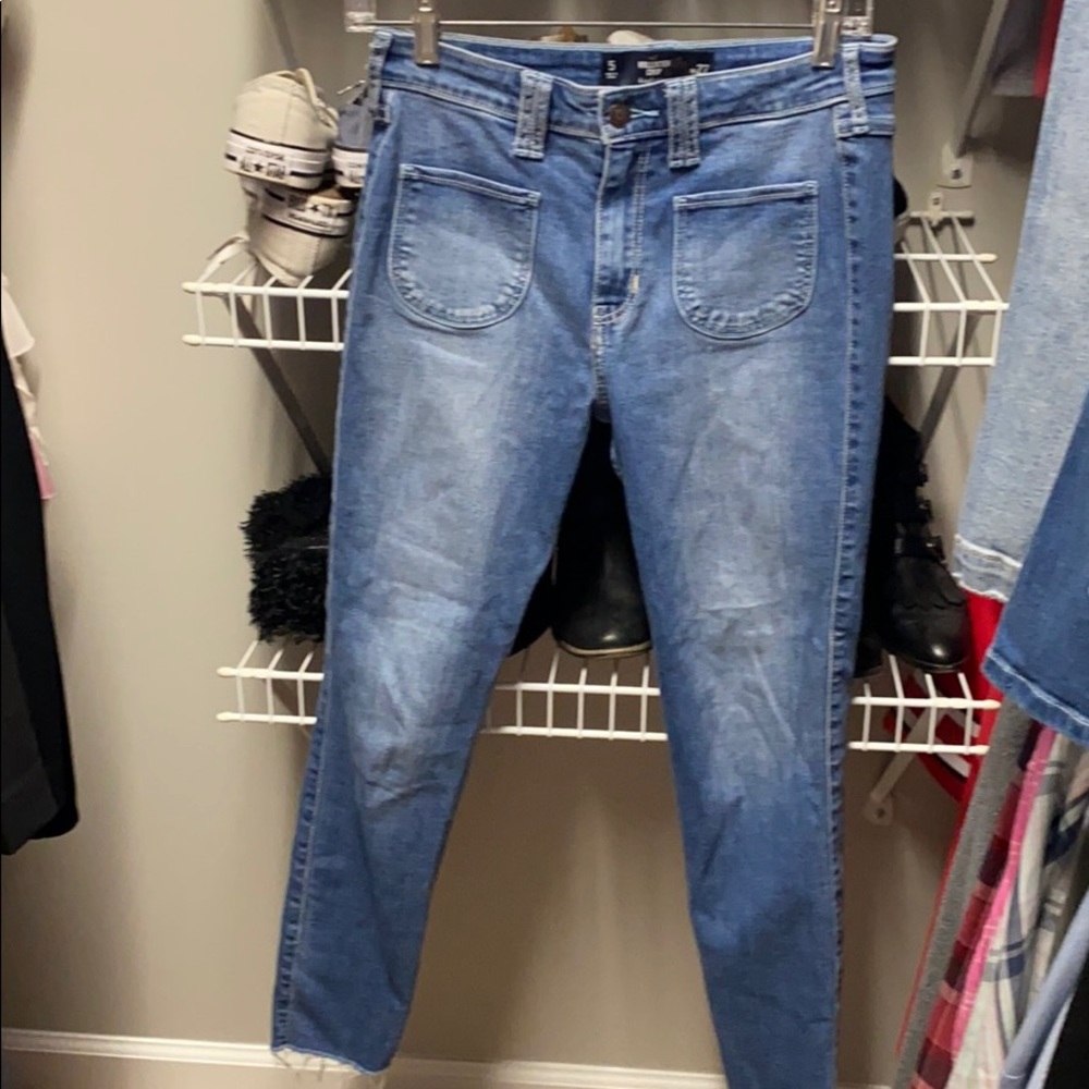 Front pocket skinny jean